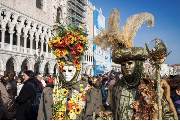  Venezia e il Carnevale 
